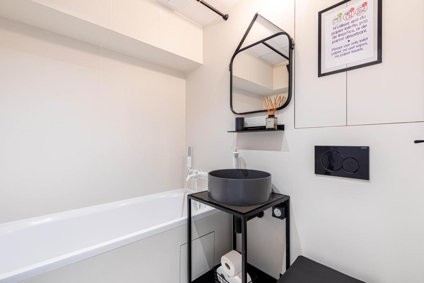 פריז Modern Family Apartment Next To The Eiffel Tower מראה חיצוני תמונה